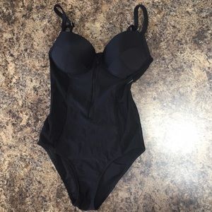 Chic pushup one piece with mesh cutout